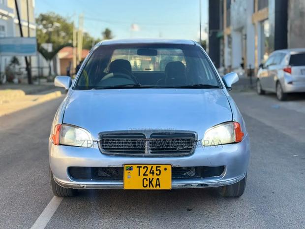 Toyota Starlet 1999 Blue