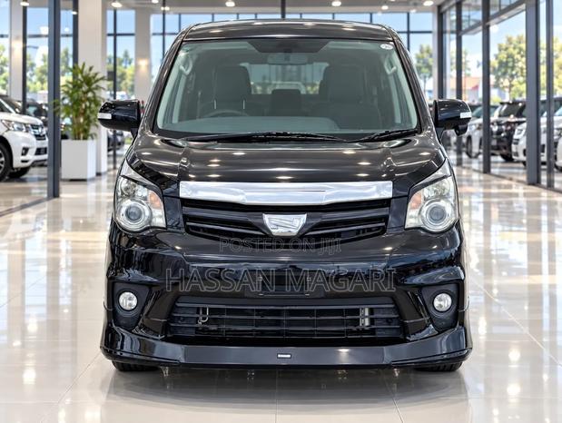 Toyota Noah 2009 Black