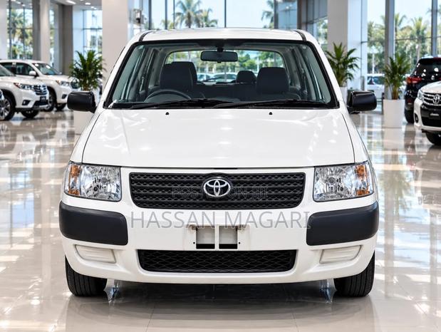 Toyota Succeed 2005 White