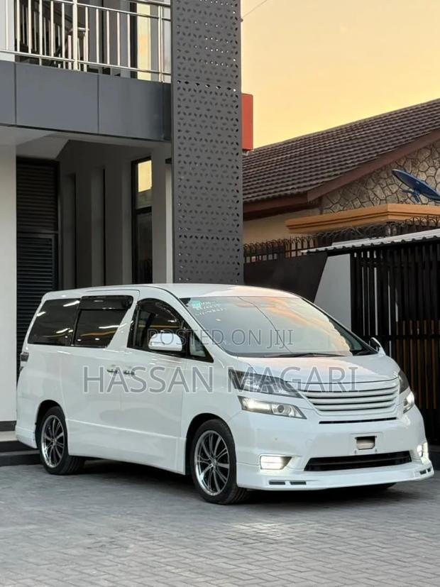 Toyota Alphard 2008 Off white