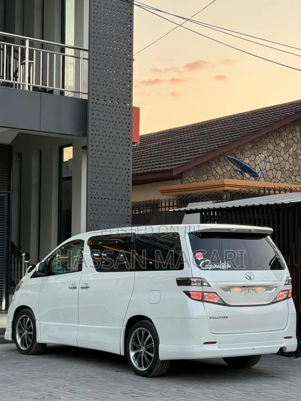 Toyota Alphard 2008 Off white
