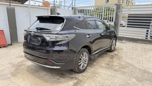 Toyota Harrier 2.0 2015 Purple