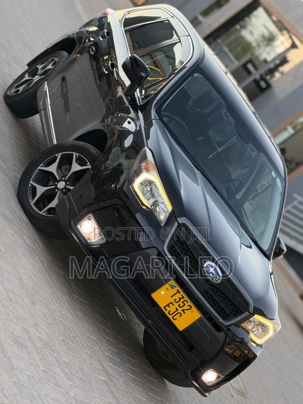 Subaru Forester 2.0XT Premium 4dr SUV AWD (2.0L 4cyl Turbo CVT) 2014 Black