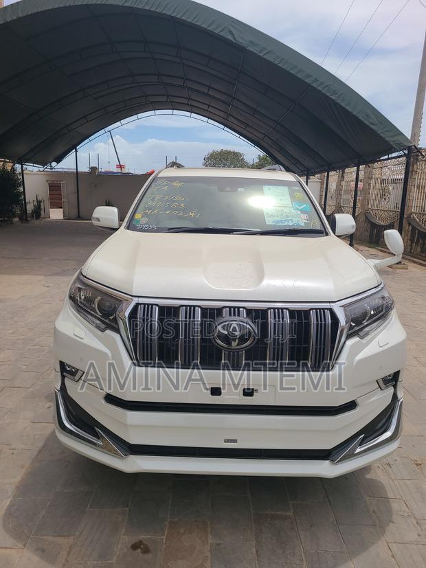 Toyota Land Cruiser 76 Series 2023 White