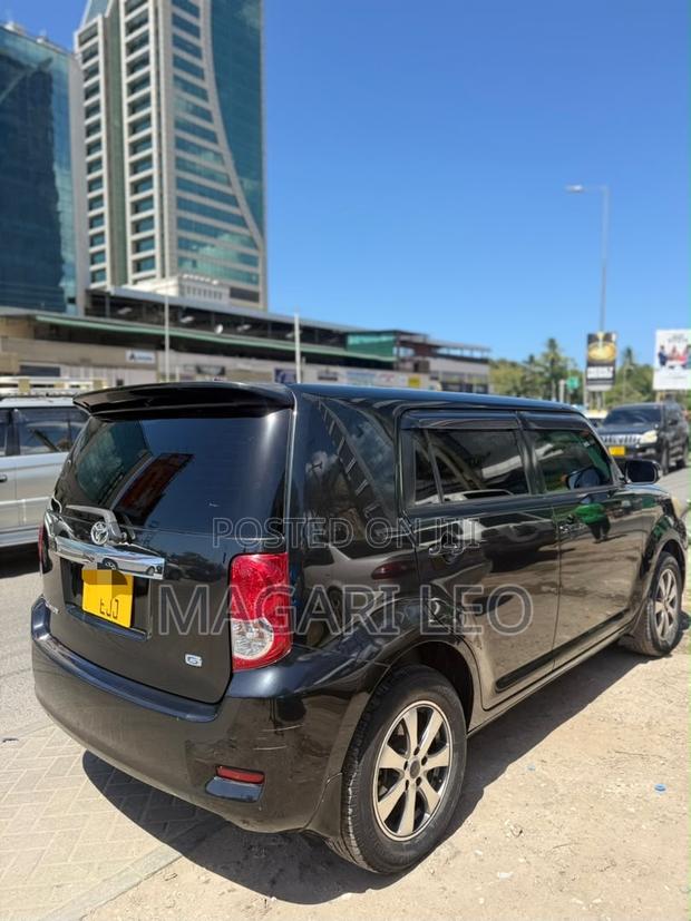 Toyota Rumion 1.5 FWD 2023 Black