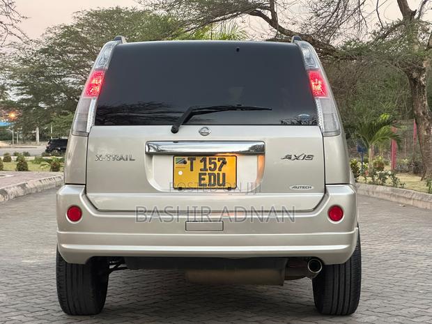 Nissan X-Trail 2.0 2005 Beige