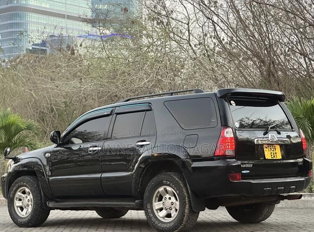 Toyota Hilux Surf 2007 Black