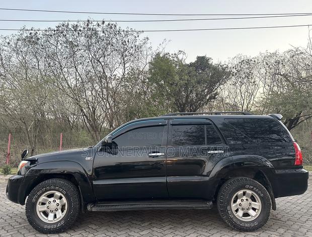 Toyota Hilux Surf 2007 Black