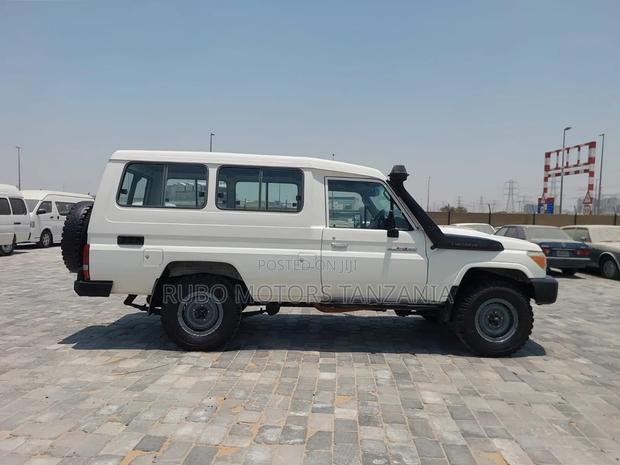Toyota Land Cruiser 2018 Pearl