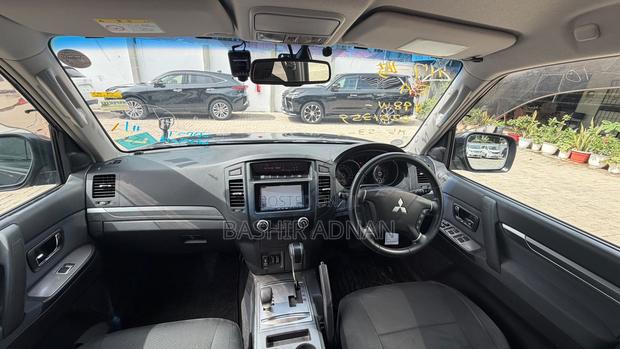 Mitsubishi Pajero 3.2 Di-Dc GLS 2009 Black