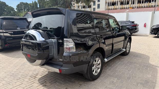 Mitsubishi Pajero 3.2 Di-Dc GLS 2009 Black