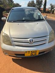 Toyota IST 2004 Silver for sale