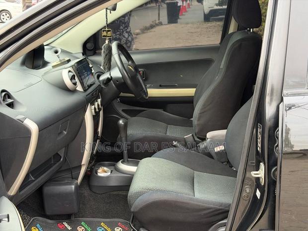Toyota IST 2005 Black