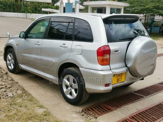 Toyota RAV4 Automatic 2000 Silver