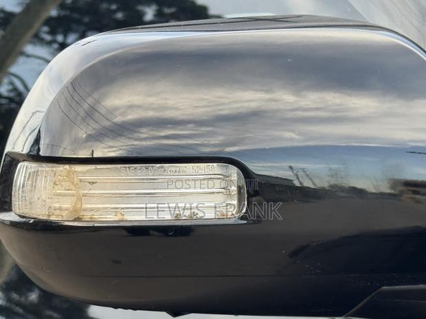 Toyota Vanguard 2010 Black