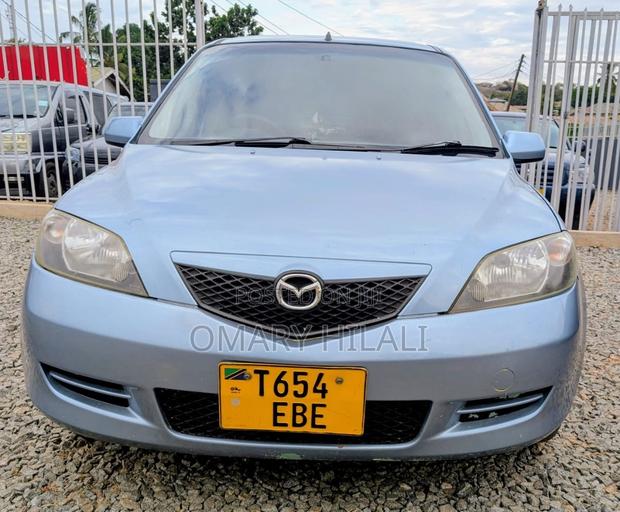 Mazda Demio 2011 Blue