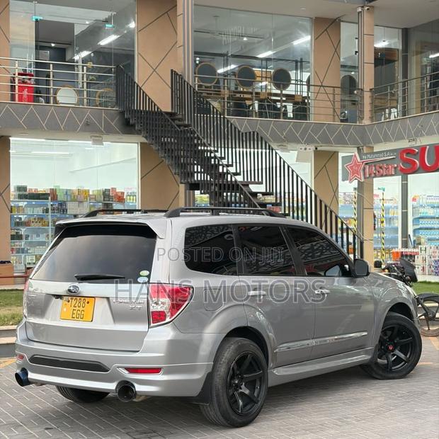 Subaru Forester 2011 Gray
