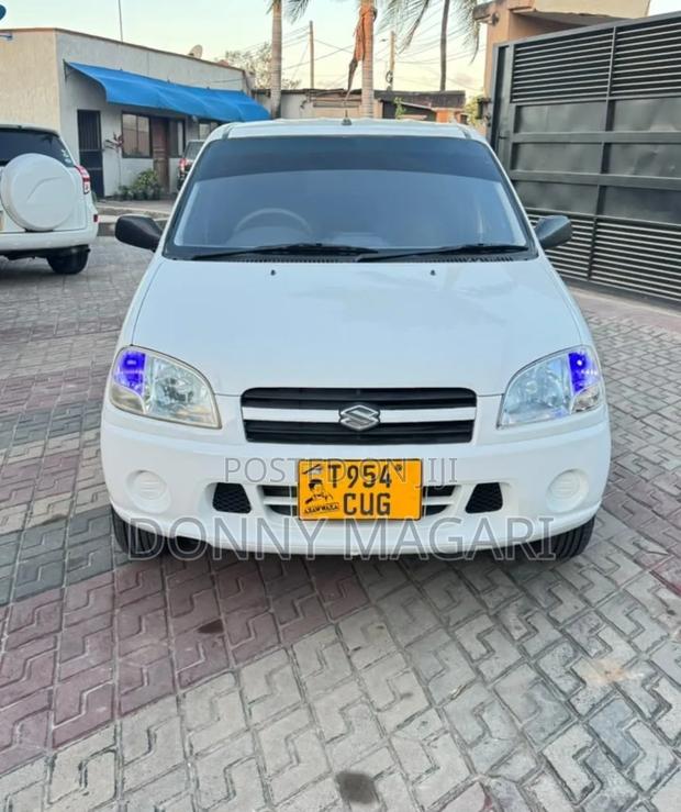 Suzuki Swift 2004 White