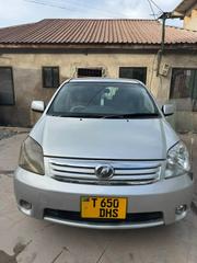 Toyota Raum 2004 Silver for sale