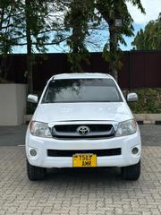 Toyota Hilux 2003 White for sale