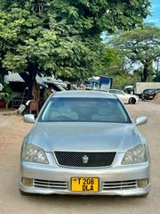 Toyota Crown Royale 2005 Silver for sale