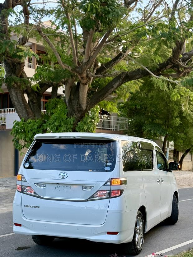 Toyota Alphard 2008 White