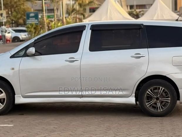 Toyota Wish 2007 Gray