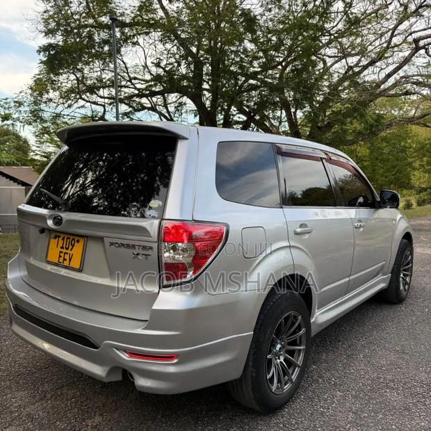 Subaru Forester 2009 Silver