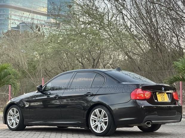 BMW 3 Series 2011 Black