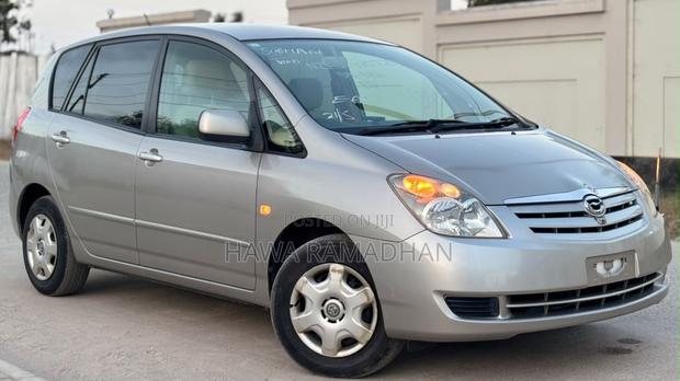 Toyota Corolla Spacio 2004 Silver