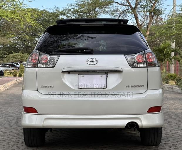 Toyota Harrier 2009 White