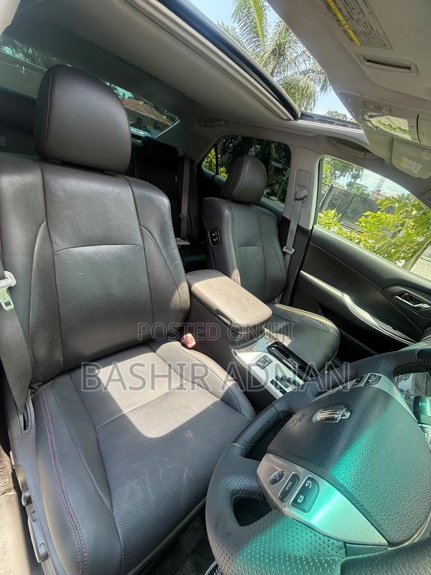 Toyota Crown 2010 Black