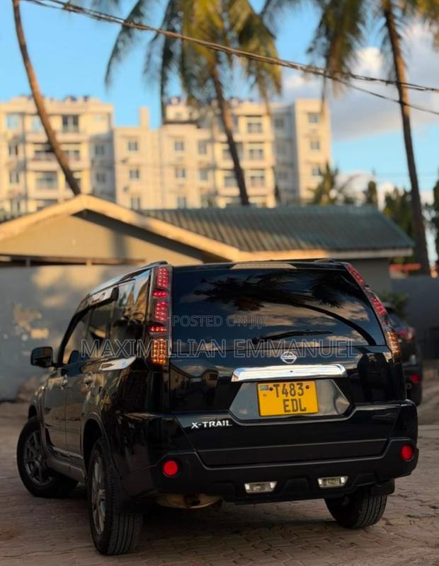 Nissan X-Trail 2013 Black
