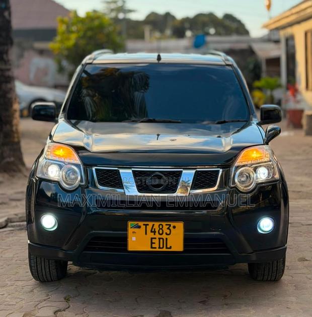 Nissan X-Trail 2013 Black