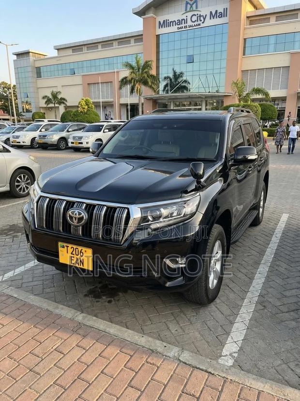 Toyota Land Cruiser Prado 2.7 2017 Black