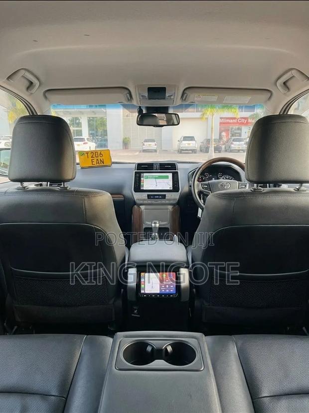 Toyota Land Cruiser Prado 2.7 2017 Black