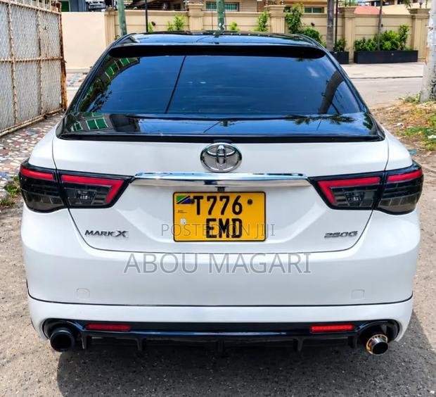 Toyota Mark X 3.0 RWD 2009 White