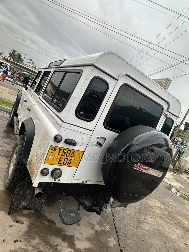 Land Rover Defender 2014 White