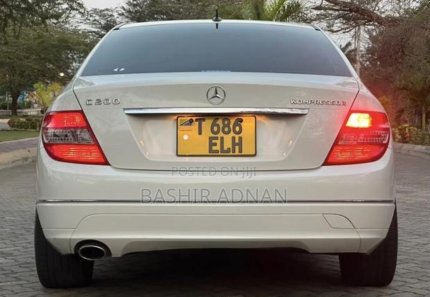 Mercedes-Benz C-Class 2007 White