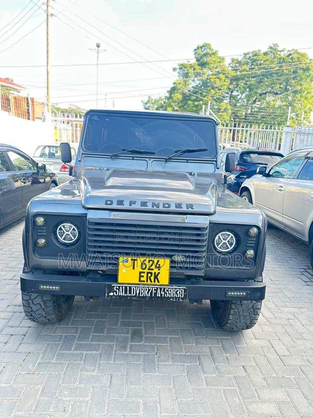 Land Rover Defender 2015 Gray