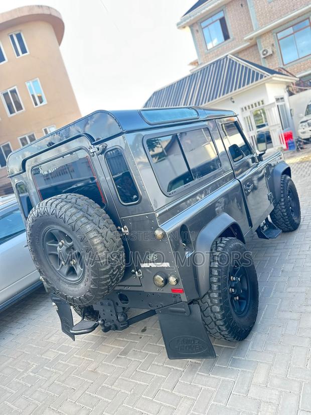 Land Rover Defender 2015 Gray