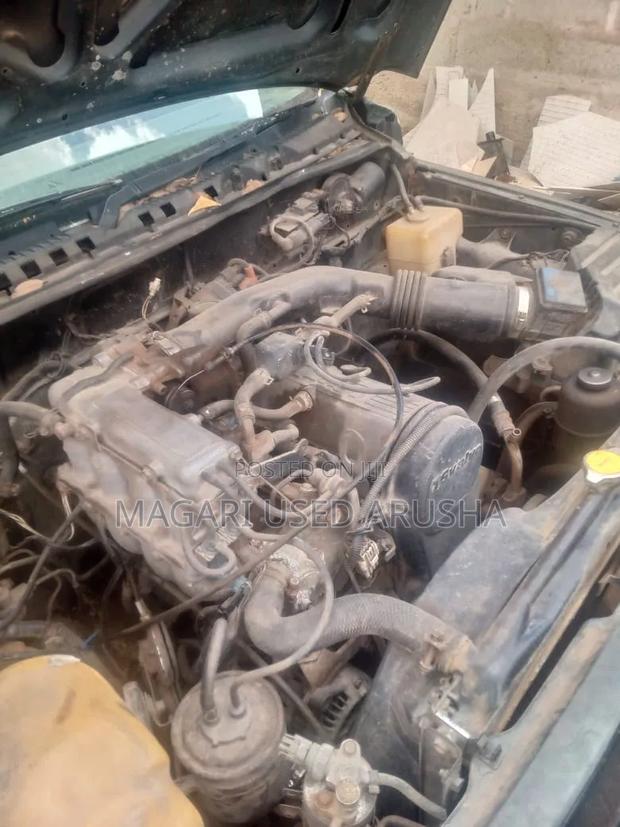 Suzuki Escudo 1998 Black