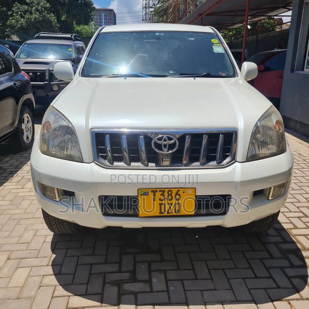 Toyota Land Cruiser Prado 2007 White