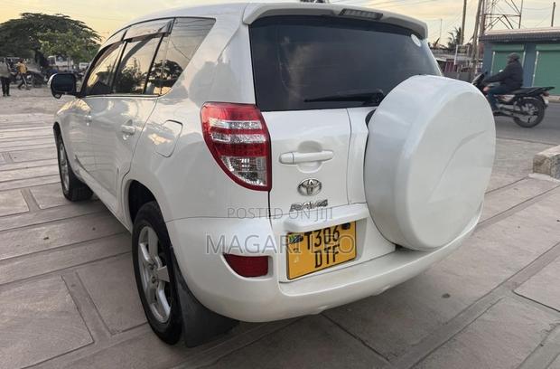 Toyota RAV4 2.0 4x4 2007 White