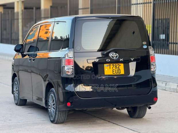 Toyota Noah 2008 Black