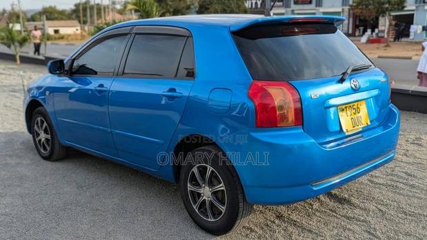 Toyota Corolla RunX 2005 Blue