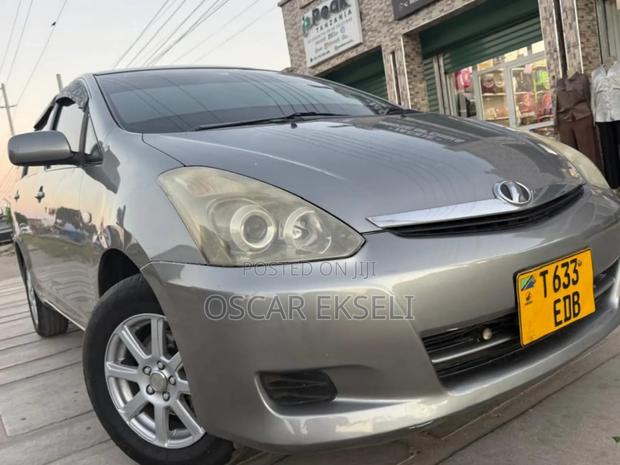 Toyota Wish 2007 Gray