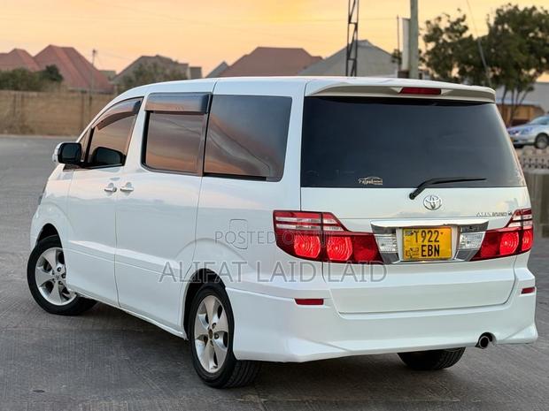 Toyota Alphard 2005 White
