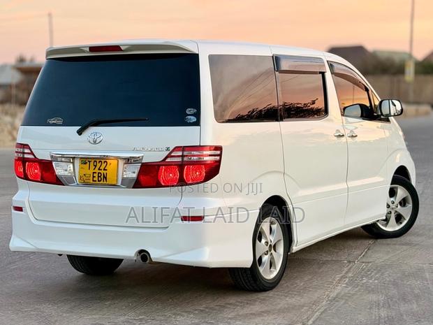 Toyota Alphard 2005 White