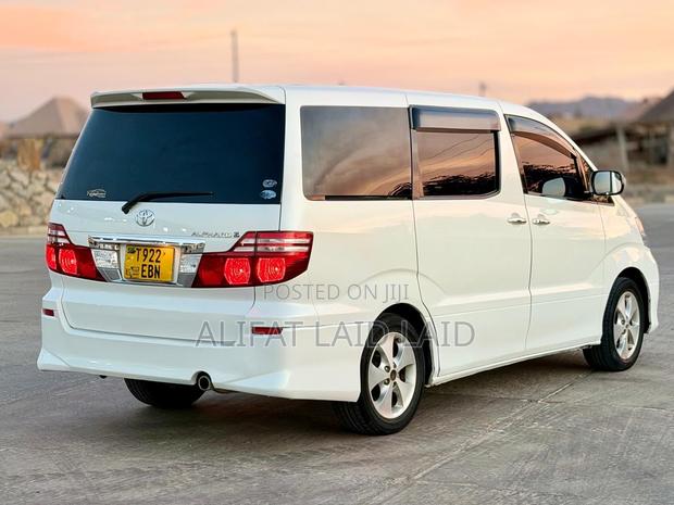 Toyota Alphard 2005 White